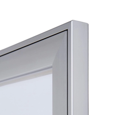 Uszczelniona aluminiowa rama gabloty informacyjnej