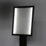 Oświetlenie LED czarnego stojaka na menu 4xA4